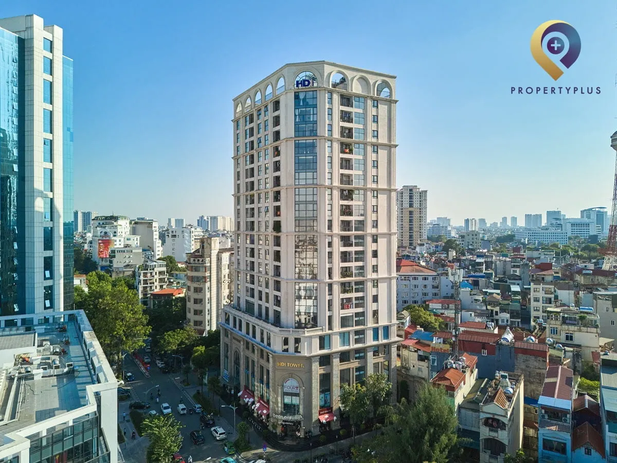 Toàn cảnh tòa nhà HDI Tower nổi bật giữa trung tâm Hà Nội.